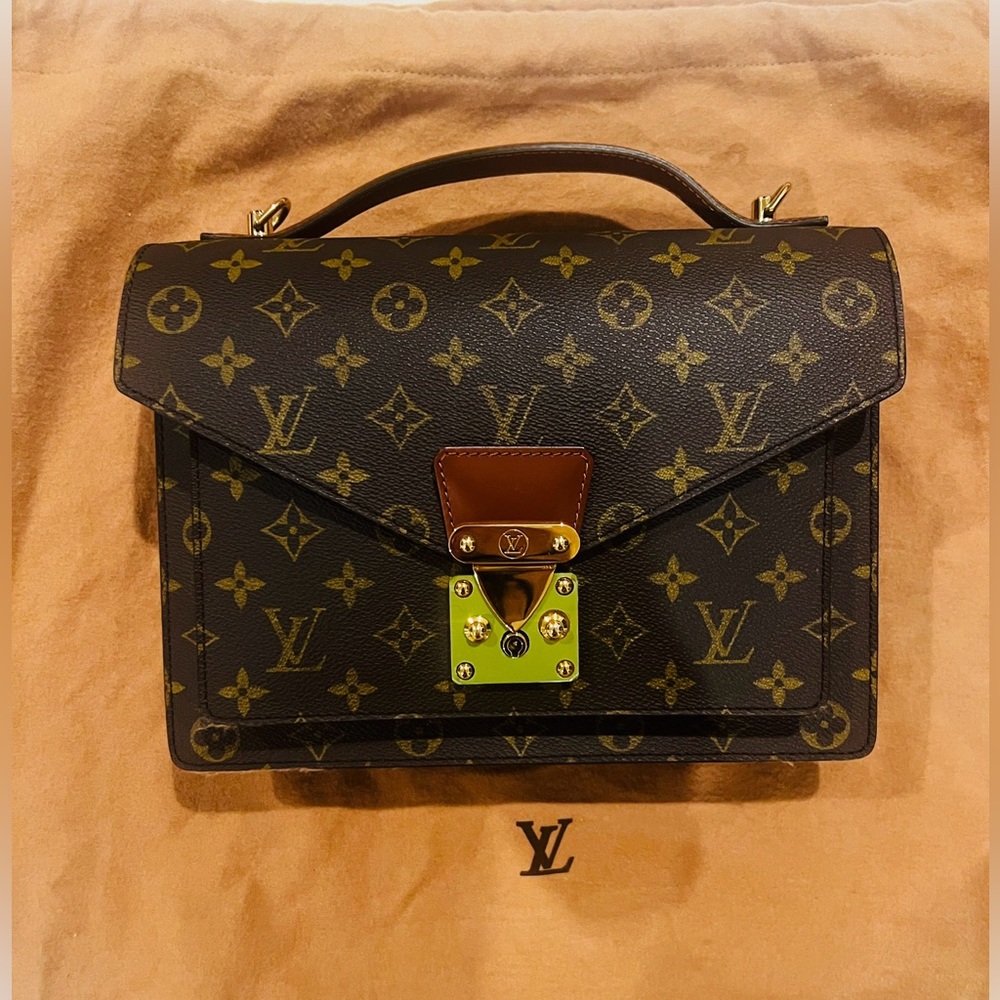 Louis Vuitton Pochette Métis excellent condition
